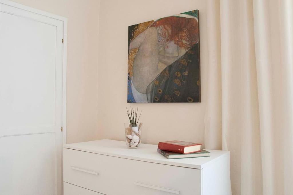 Tornabuoni Charming Apartment Florence Exterior photo