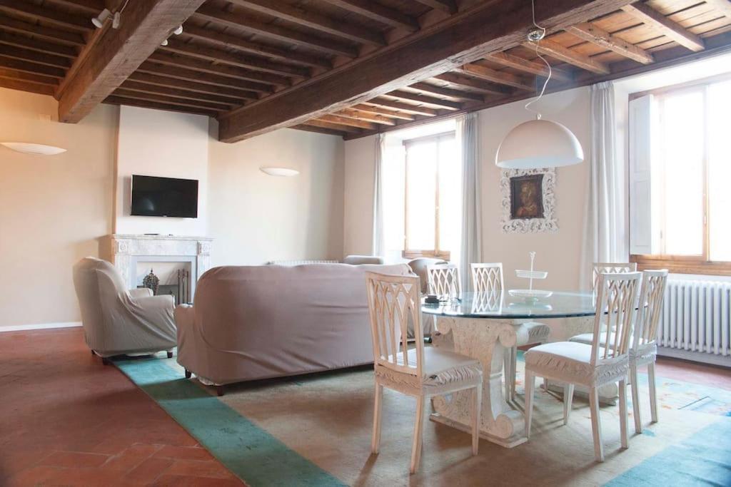 Tornabuoni Charming Apartment Florence Exterior photo